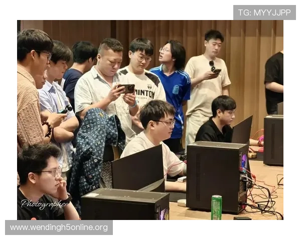 问鼎电竞之旅：深入了解电竞赛事组织与直播运营，开启你的职业电竞之门